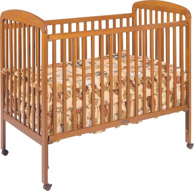 Montreal Maple Crib