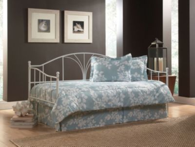 Daybed Mattress on Bedroom Furniture   Daybeds   Fashion Bed Group Amanda Daybed