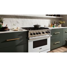 Cobalt Blue Viking Range Featured in Homes & Gardens Magazine