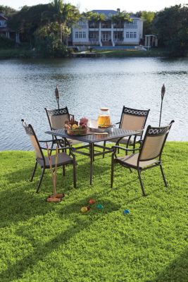 Manhattan 5pc Patio Dining Set Art Van