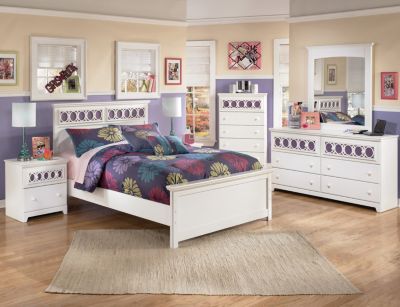 Zayley Nightstand Outlet at Art Van