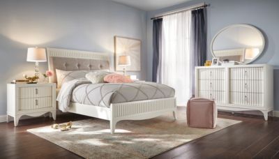 Hadley Queen Upholstered Bed