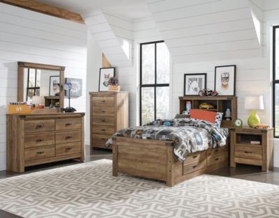 Stanley Full Storage Bedroom Set Rusty Knotty Pine Finish