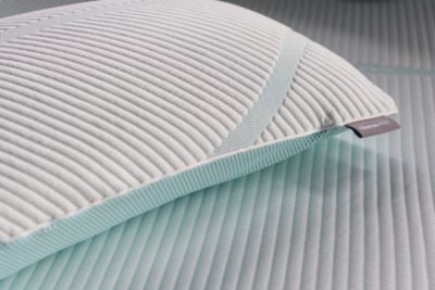 Tempur Pedic Adapt Promid Cooling Memory Foam Queen Pillow Art Van