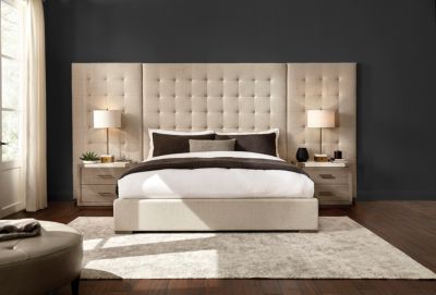 Wilshire Queen Upholstered Bed