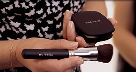 Display Video: Precision Face Brush