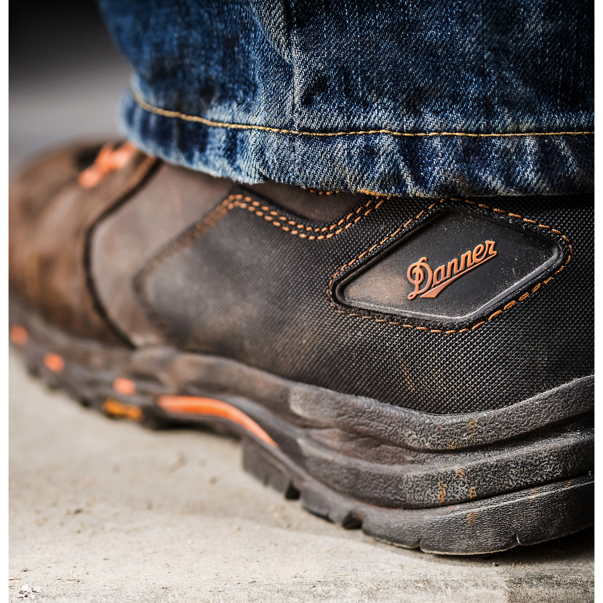 danner men's vicious 4.5 inch non metallic toe work boot