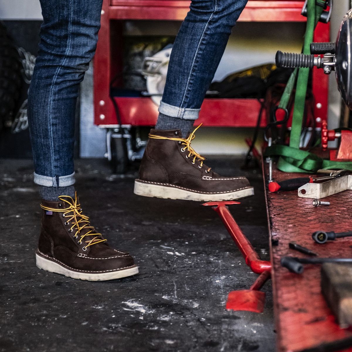 women's moc toe work boots