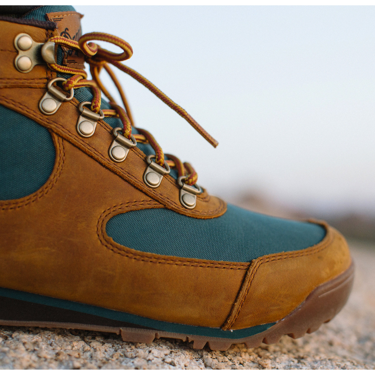 Danner - Women's Jag Distressed Brown/Deep Teal