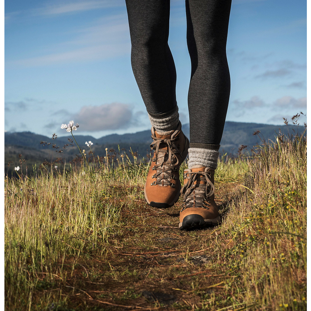 Danner Womens Mountain 600 4.5-Ws Hiking Boot 