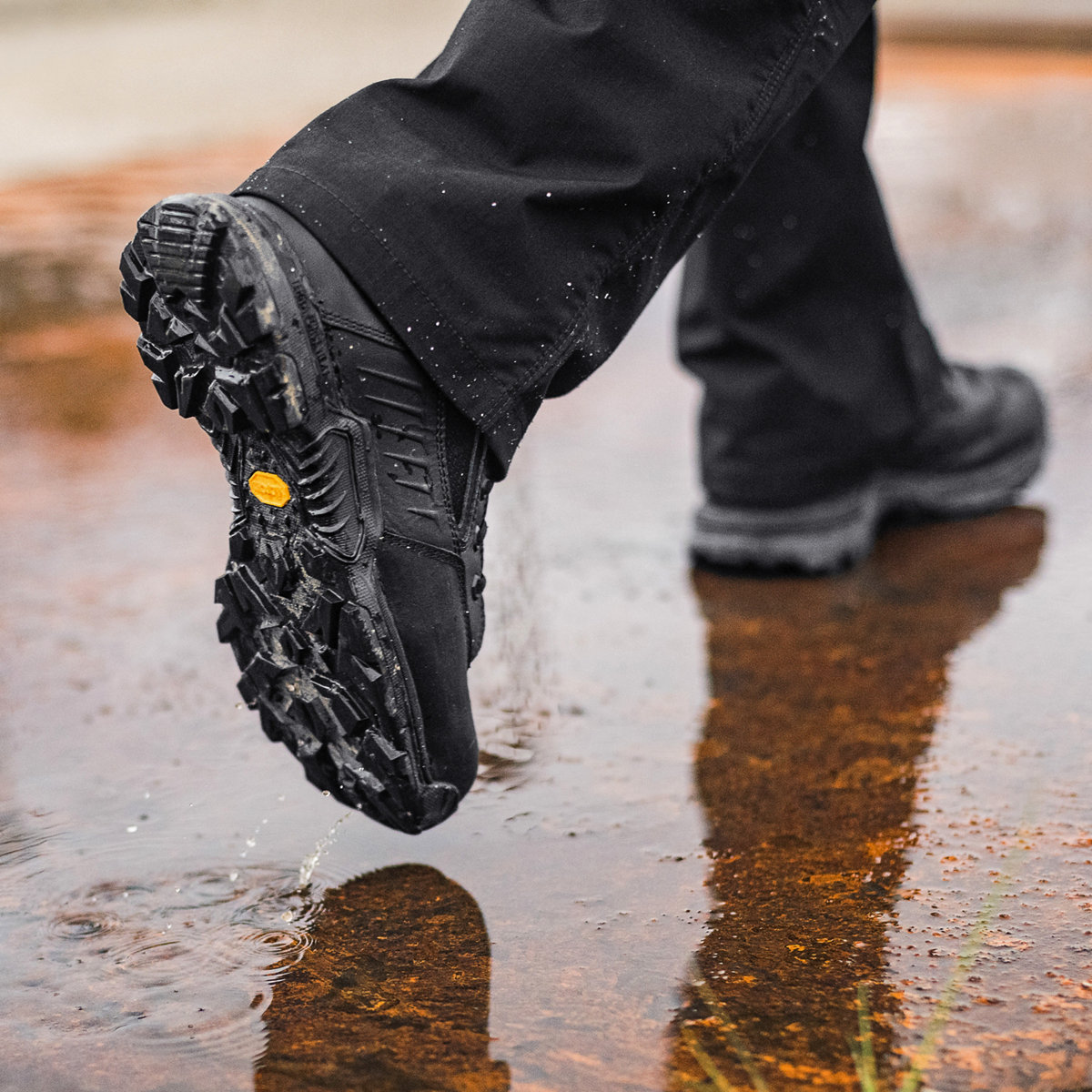 danner striker ii gtx