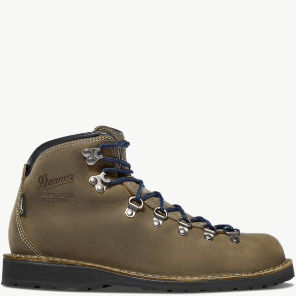 danner mountain light canada