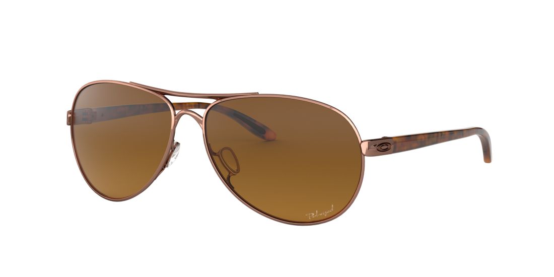 Shop Oakley Woman Sunglasses Oo4079 Feedback In Brown Gradient Polarized