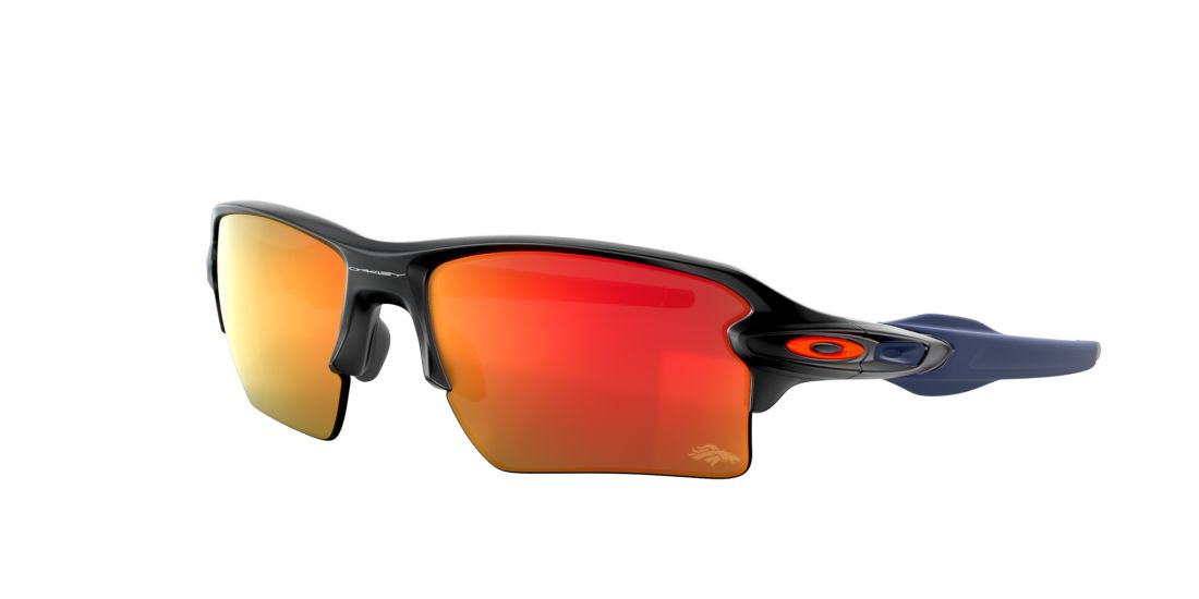 Oakley Man Denver Broncos Flak® 2.0 XL - Frame color: Matte Black, Lens color: Red