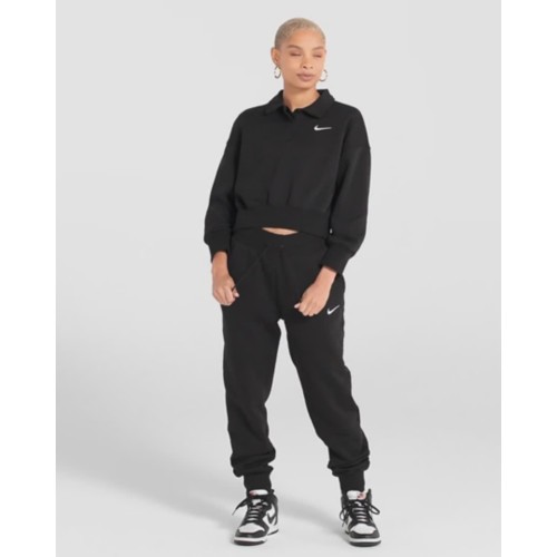 Nike Sportswear Club Fleece Women's Mid-Rise Oversized Cargo Sweatpants.  Nike.com