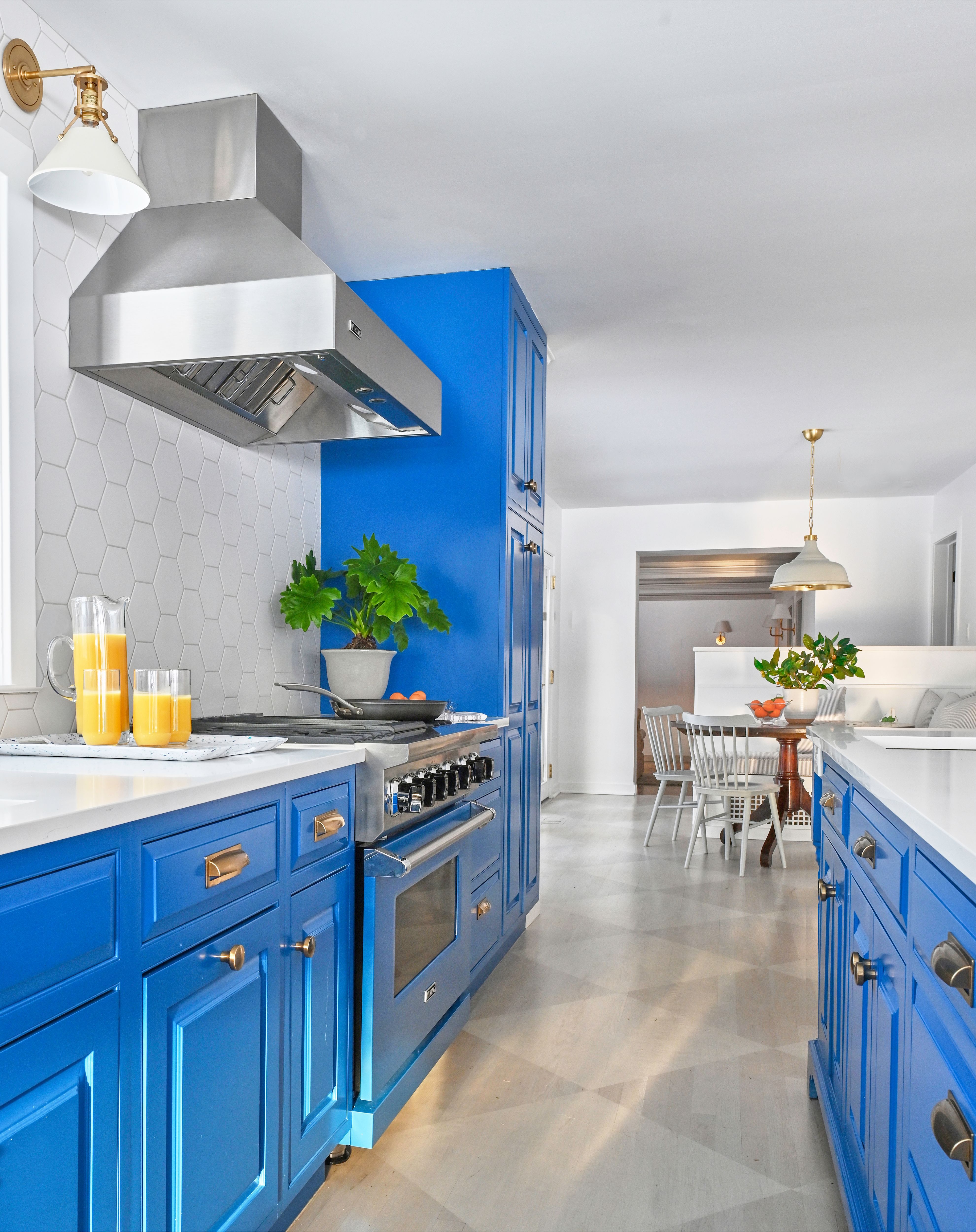 3 Kitchens That Embody Rustic Charm And Warmth By Mitchell Parker, Houzz -  Viking Range, LLC