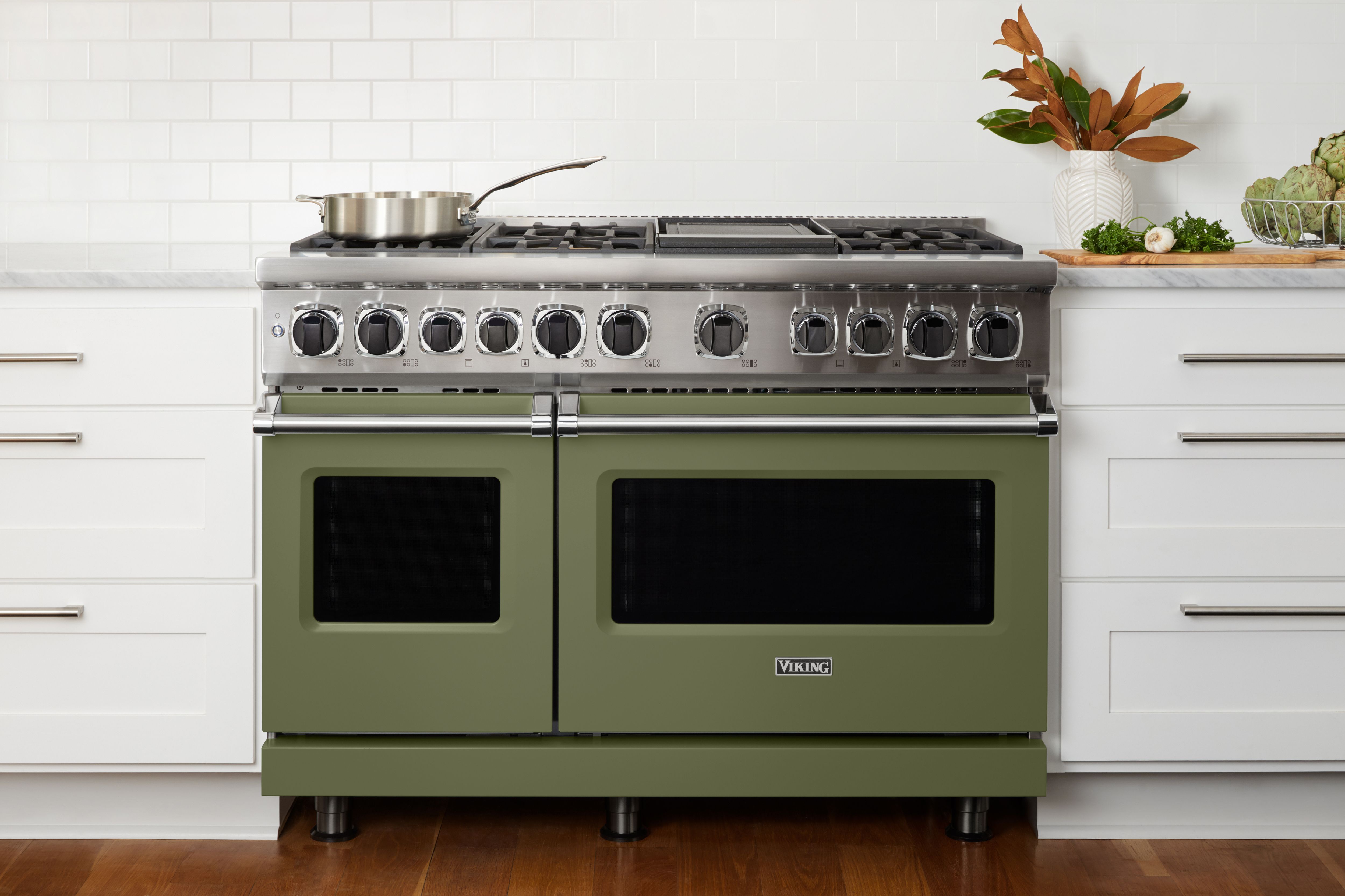 1953 Quincy Jones Refreshed With Viking Appliances - Viking Range, LLC