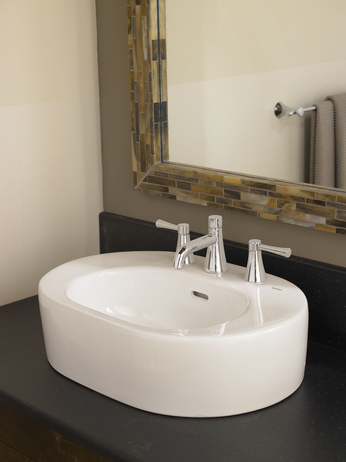 Nexus Widespread Lavatory Faucet, 1.5 GPM